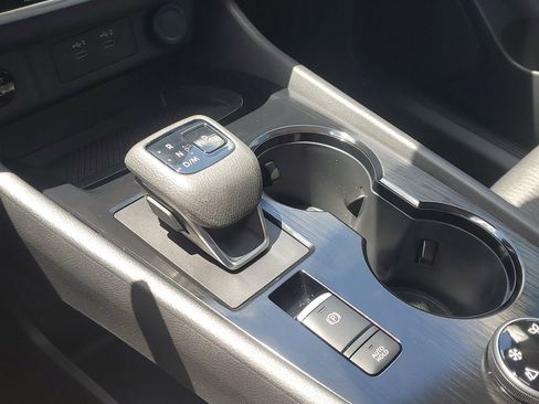 Certified 2024 Nissan Rogue SV AWD/4WD image 31