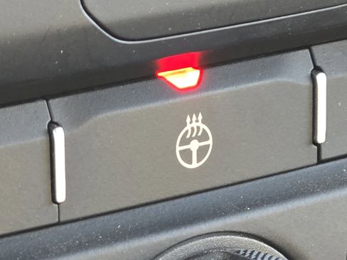 Used 2019 RAM 1500 Big Horn image 10