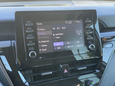 Used 2021 Toyota Camry SE w/ Convenience Package image 10