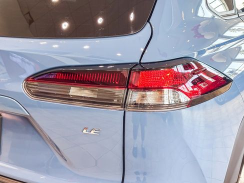 New 2026 Toyota Corolla Cross LE w/ Moonroof Package FWD image 8