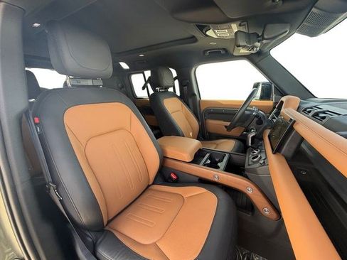 Used 2023 Land Rover Defender 110 X AWD/4WD image 16