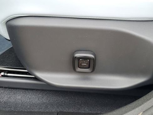 New 2026 Volvo EX30 Ultra w/ Protection Package Premier image 7