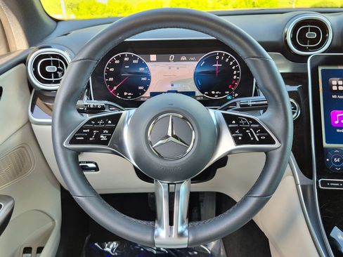 Certified 2025 Mercedes-Benz GLC 350e 4MATIC w/ Driver Assistance Package image 18