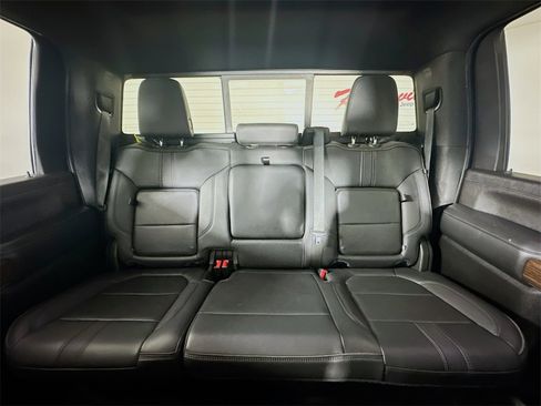 Used 2022 Chevrolet Silverado 2500 High Country image 13