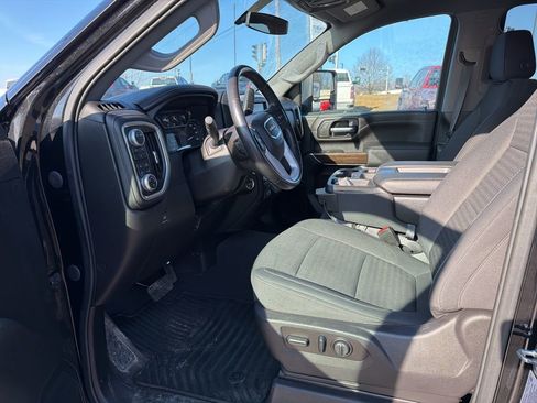 Certified 2022 GMC Sierra 2500 SLE w/ SLE Value Package; image 3