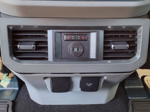 Used 2023 Ford F450 Limited w/ FX4 Off-Road Package image 18