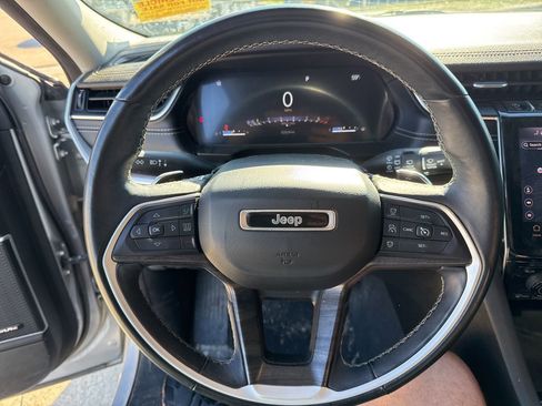 Used 2021 Jeep Grand Cherokee L Limited image 21