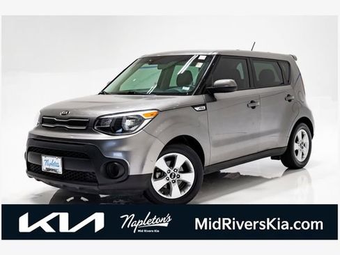 Used 2017 Kia Soul FWD image 1