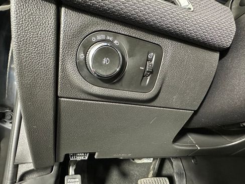 Used 2016 Chevrolet Cruze LT FWD image 23