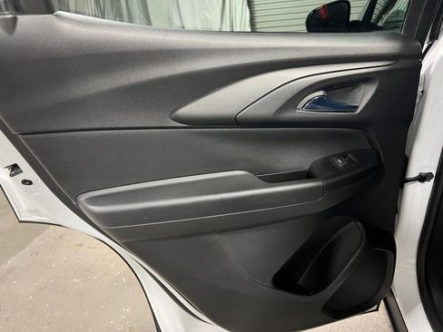 Used 2021 Chevrolet TrailBlazer RS w/ Convenience Package image 15