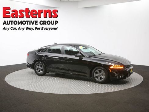 Used 2024 Nissan Sentra SV image 47