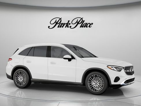 Used 2026 Mercedes-Benz GLC 300 image 30