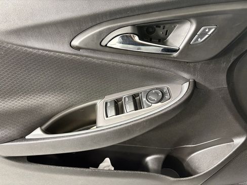 Used 2024 Chevrolet Malibu LT image 19