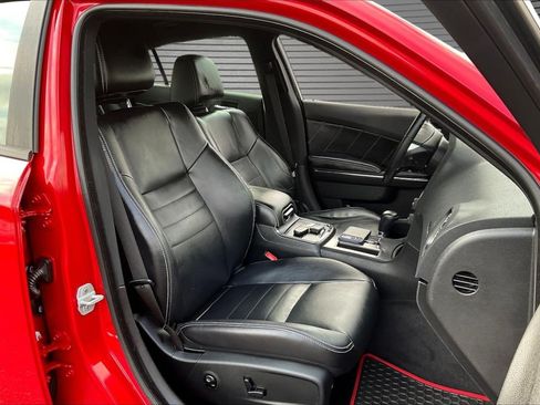 Used 2012 Dodge Charger R/T RWD image 27