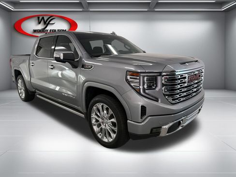 Used 2024 GMC Sierra 1500 Denali AWD/4WD image 3