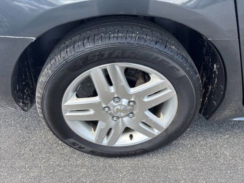 Used 2016 Chevrolet Impala LT FWD image 24