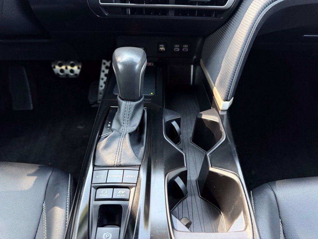 Used 2025 Toyota Camry SE FWD image 14