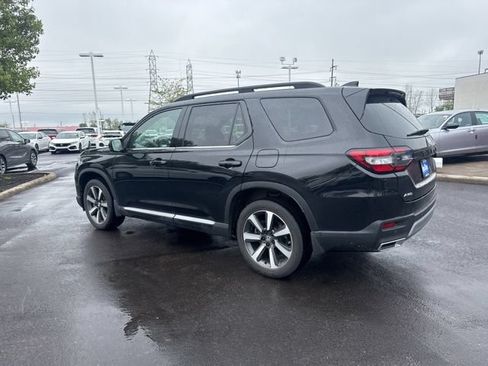Used 2024 Honda Pilot Touring image 15