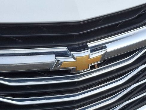 Used 2024 Chevrolet Malibu LT image 9