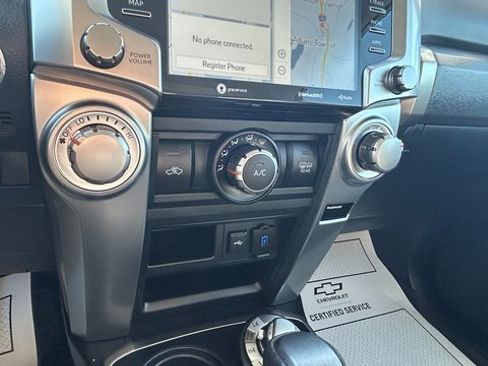 Used 2022 Toyota 4Runner SR5 Premium image 24