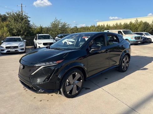 Used 2023 Nissan Ariya AWD/4WD image 1