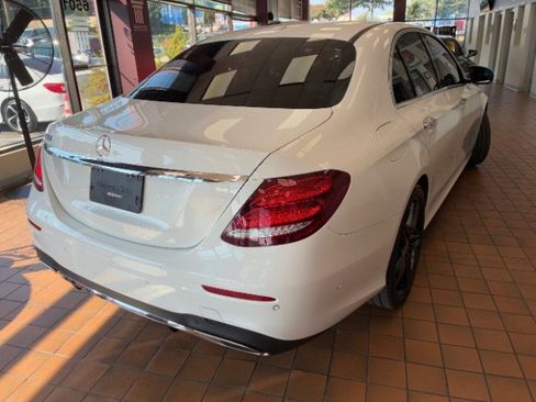Used 2020 Mercedes-Benz E 350 Sedan image 9