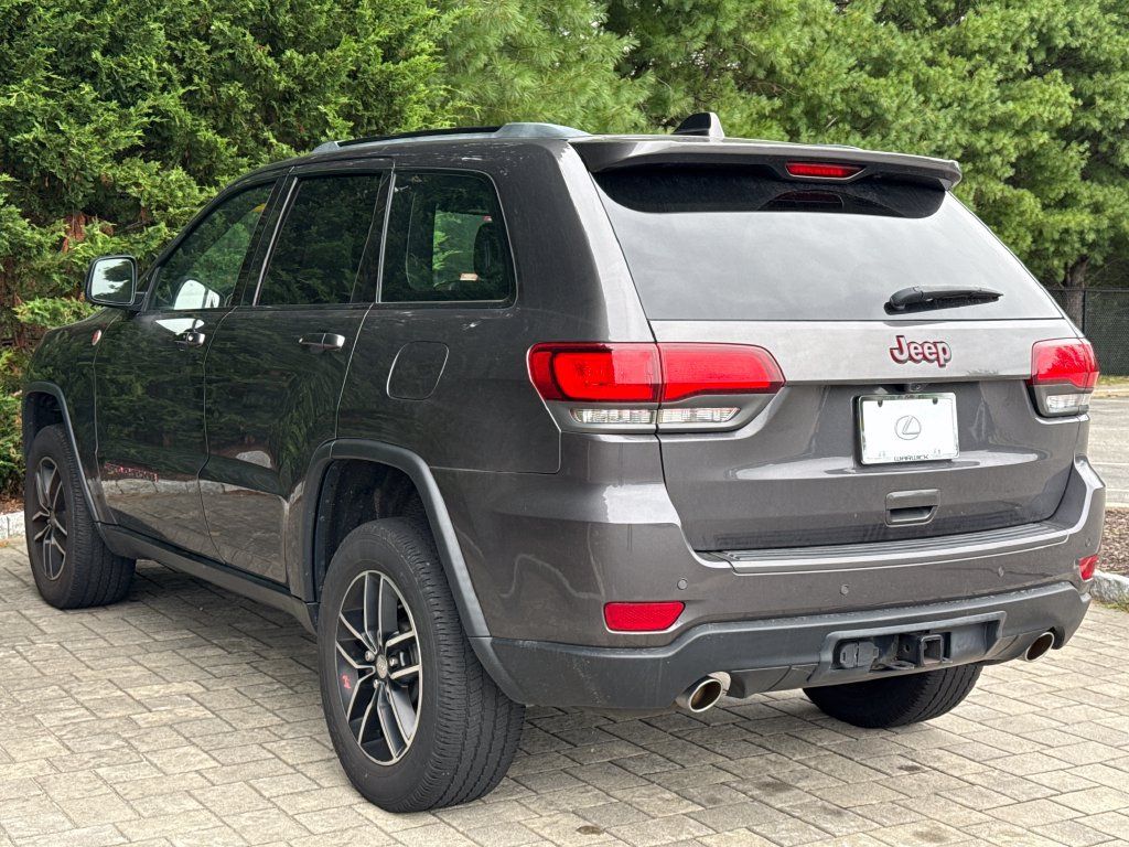 Used 2018 Jeep Grand Cherokee Trailhawk AWD/4WD image 7