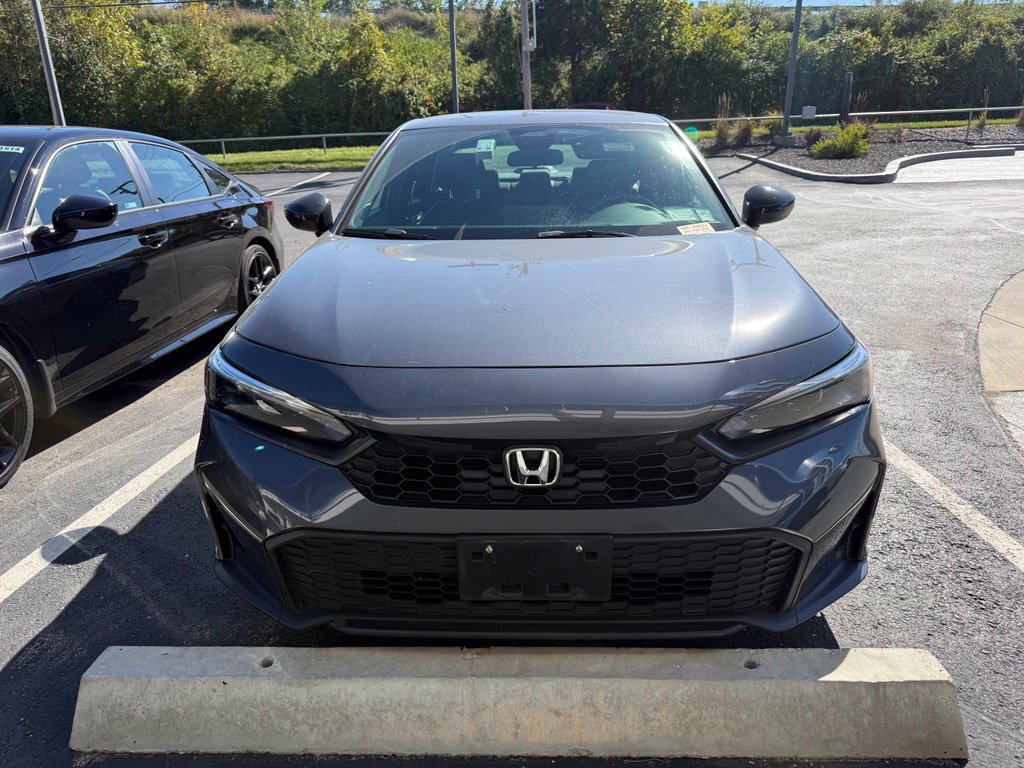 Used 2025 Honda Civic Sport image 2