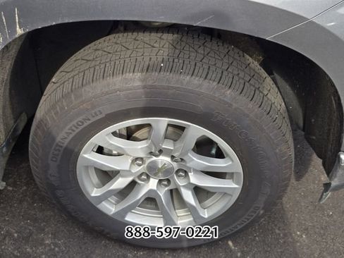 Used 2019 Chevrolet Silverado 1500 LT w/ All-Star Edition AWD/4WD image 10