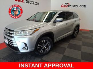 Used 2018 Toyota Highlander Plus AWD/4WD video 1