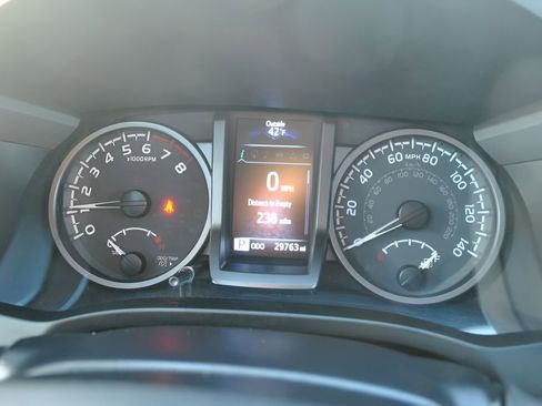 Certified 2023 Toyota Tacoma TRD Off-Road w/ TRD Premium Off Road Package image 21