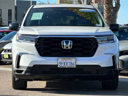 Certified 2023 Honda Pilot LX image 10