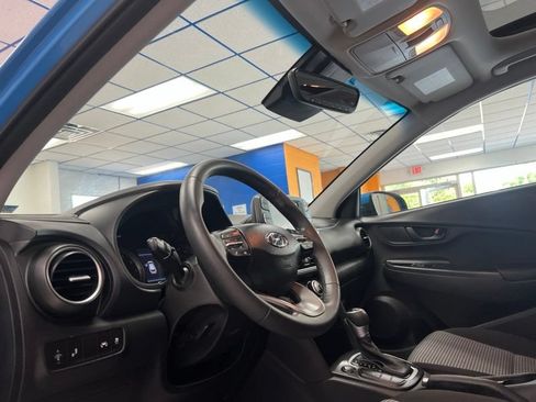 Used 2021 Hyundai Kona SEL Plus w/ Cargo Package FWD image 19