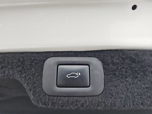 Used 2018 Lexus LS 500 AWD image 13