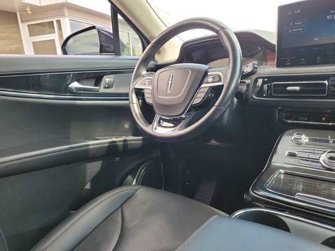 Certified 2023 Lincoln Nautilus Reserve w/ Class II Trailer Tow Package AWD/4WD image 13