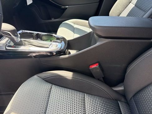 New 2026 Chevrolet Trax LT w/ Sunroof Package FWD image 12