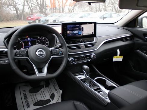 New 2025 Nissan Altima 2.5 SL image 6