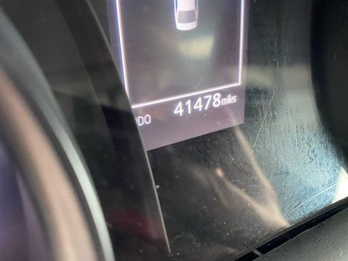 Used 2024 Toyota Camry SE image 5