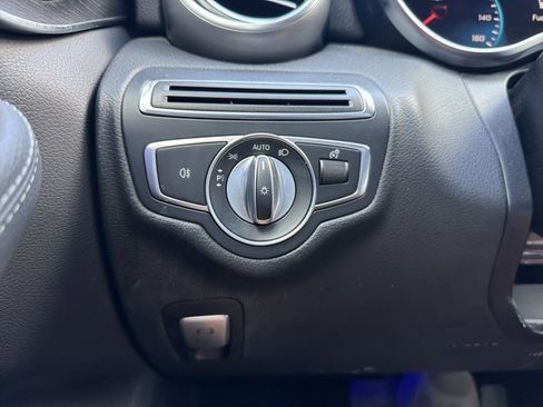 Used 2021 Mercedes-Benz C 300 Sedan image 25