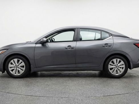 Used 2025 Nissan Sentra S image 5