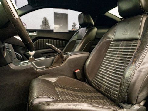 Used 2010 Ford Mustang Shelby GT500 image 23