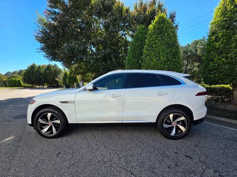 Used 2021 Jaguar F-PACE S image 2