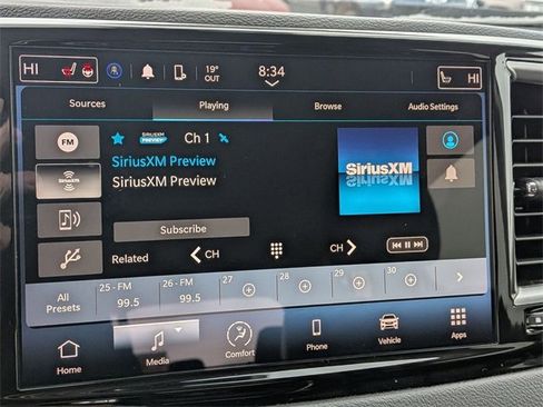 Used 2024 Chrysler Pacifica Touring-L image 20