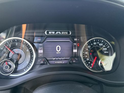 Used 2019 RAM 1500 Laramie AWD/4WD image 16