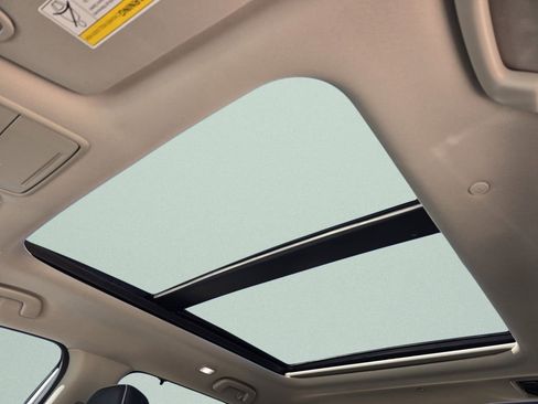 Certified 2025 Honda Pilot Elite image 5