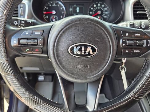 Used 2016 Kia Sorento FWD w/ LX Convenience Package image 27