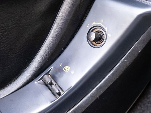Used 1993 Chevrolet Corvette Coupe RWD image 11