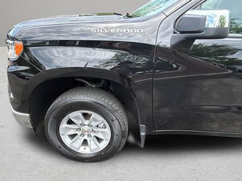 Used 2025 Chevrolet Silverado 1500 LT AWD/4WD image 33