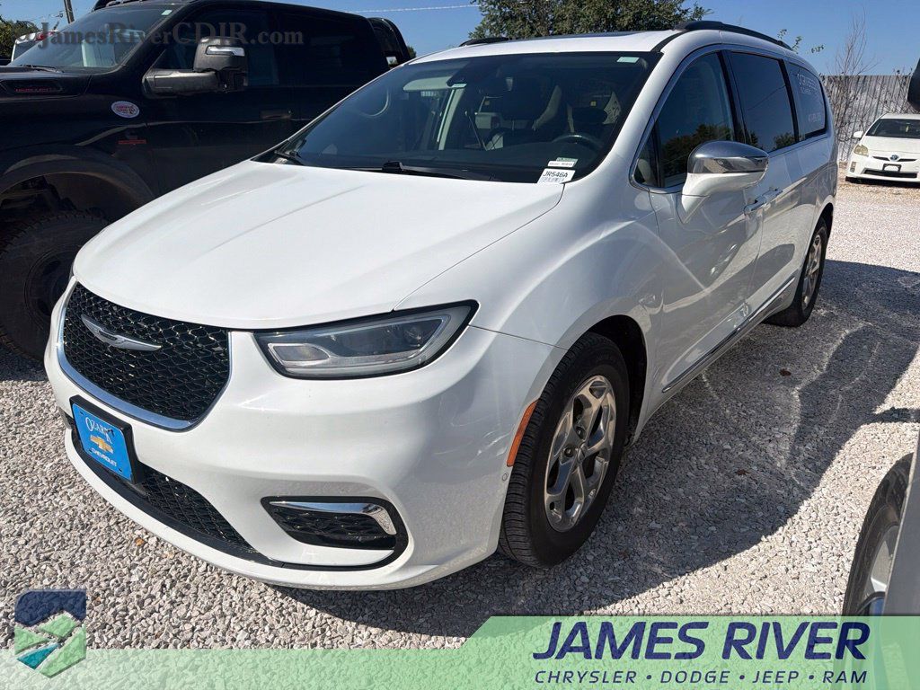 Used 2022 Chrysler Pacifica Limited FWD image 1