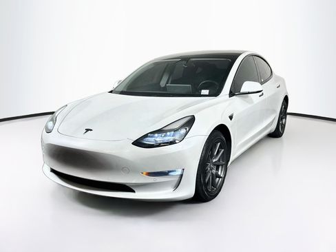 Used 2022 Tesla Model 3 Long Range AWD/4WD image 3